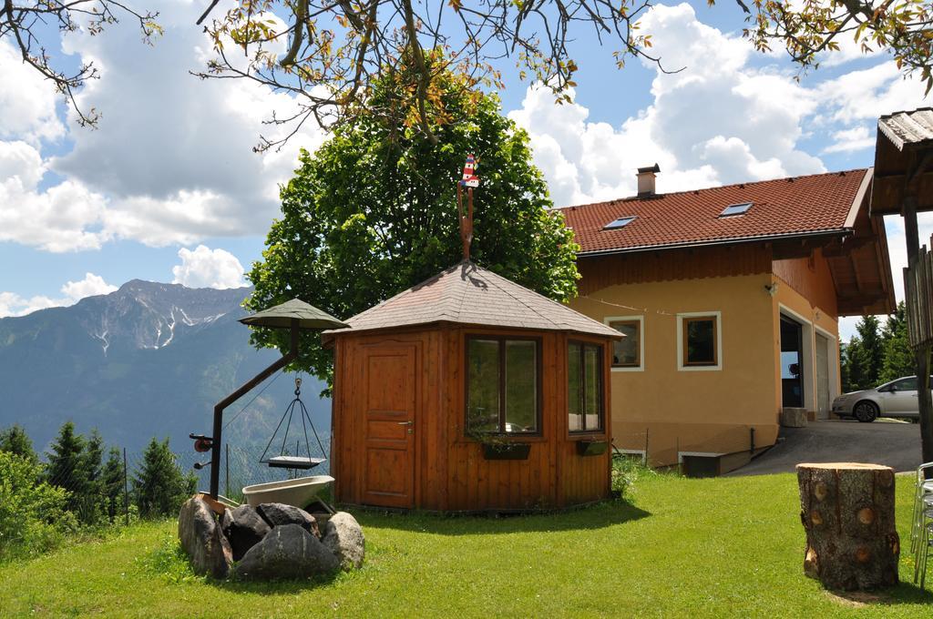 Almen-Kraeuter-Oberreiter Apartment Dellach im Drautal Exterior photo
