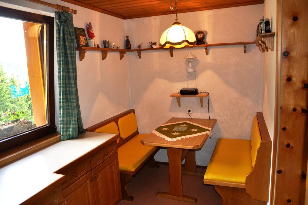 Almen-Kraeuter-Oberreiter Apartment Dellach im Drautal Exterior photo